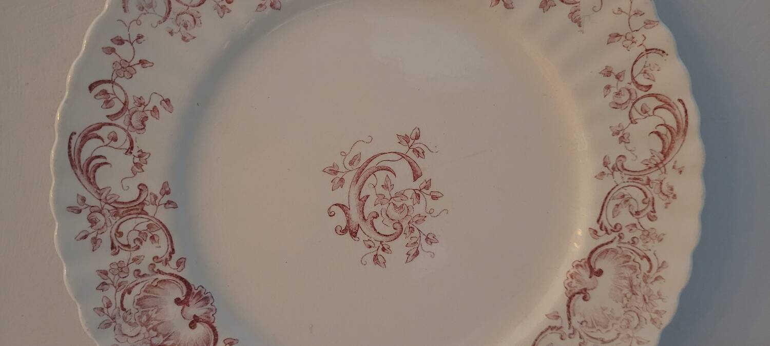 Longchamp ironstone plate