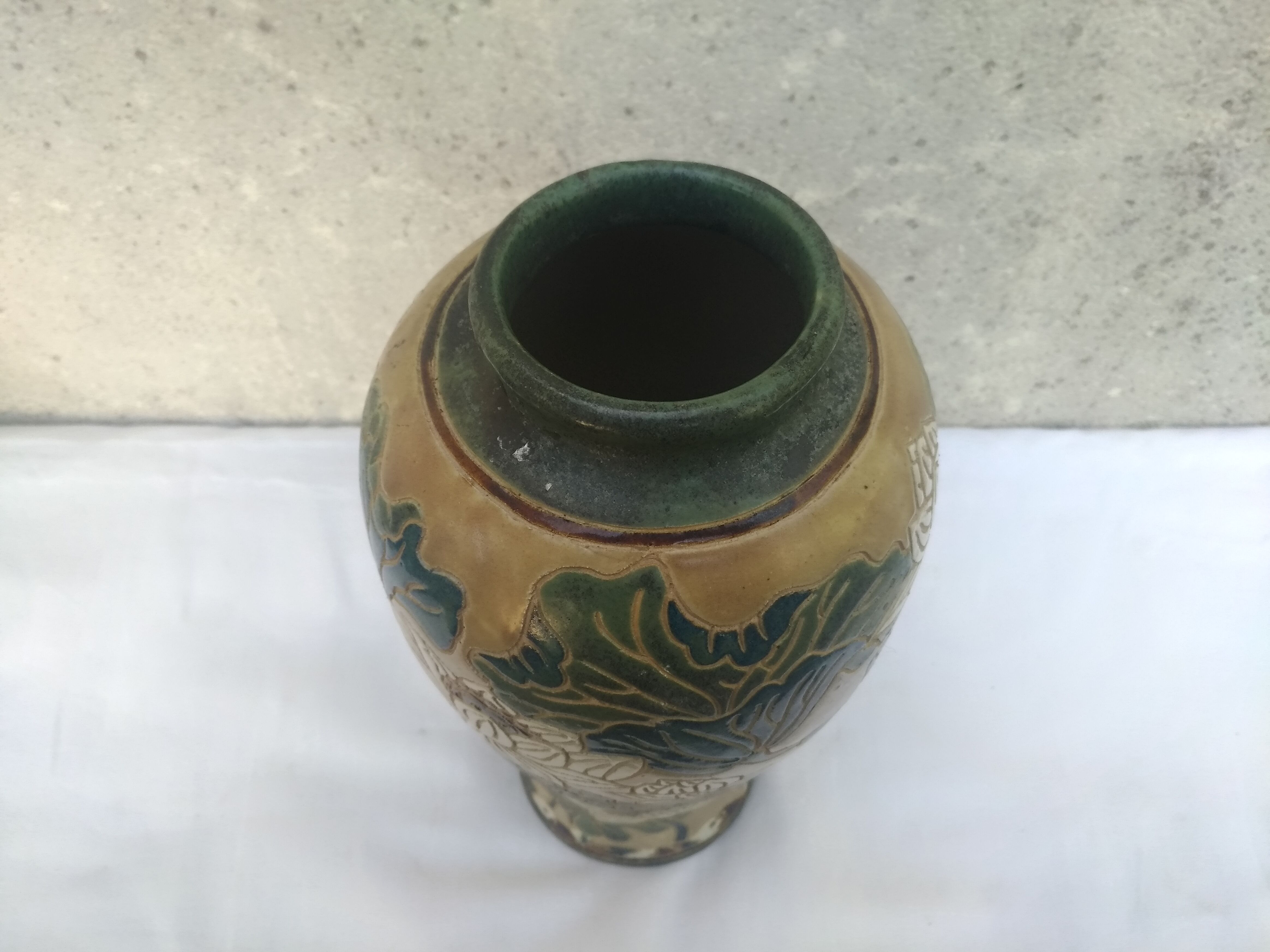 Ceramic vase