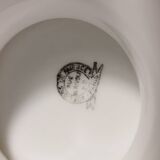 Porcelain fruit bowl with lions from Faïence Paris