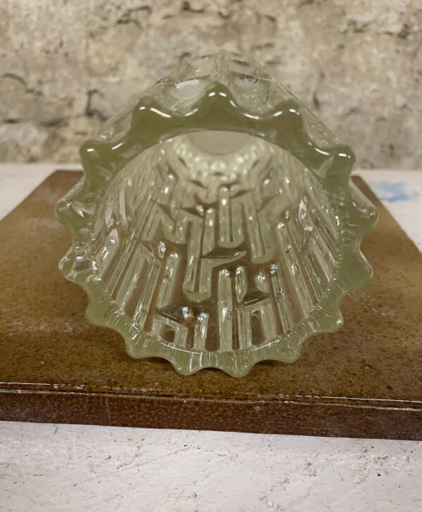 Vase Labyrinthe en verre moulé – design František Vizner – Sklo Union