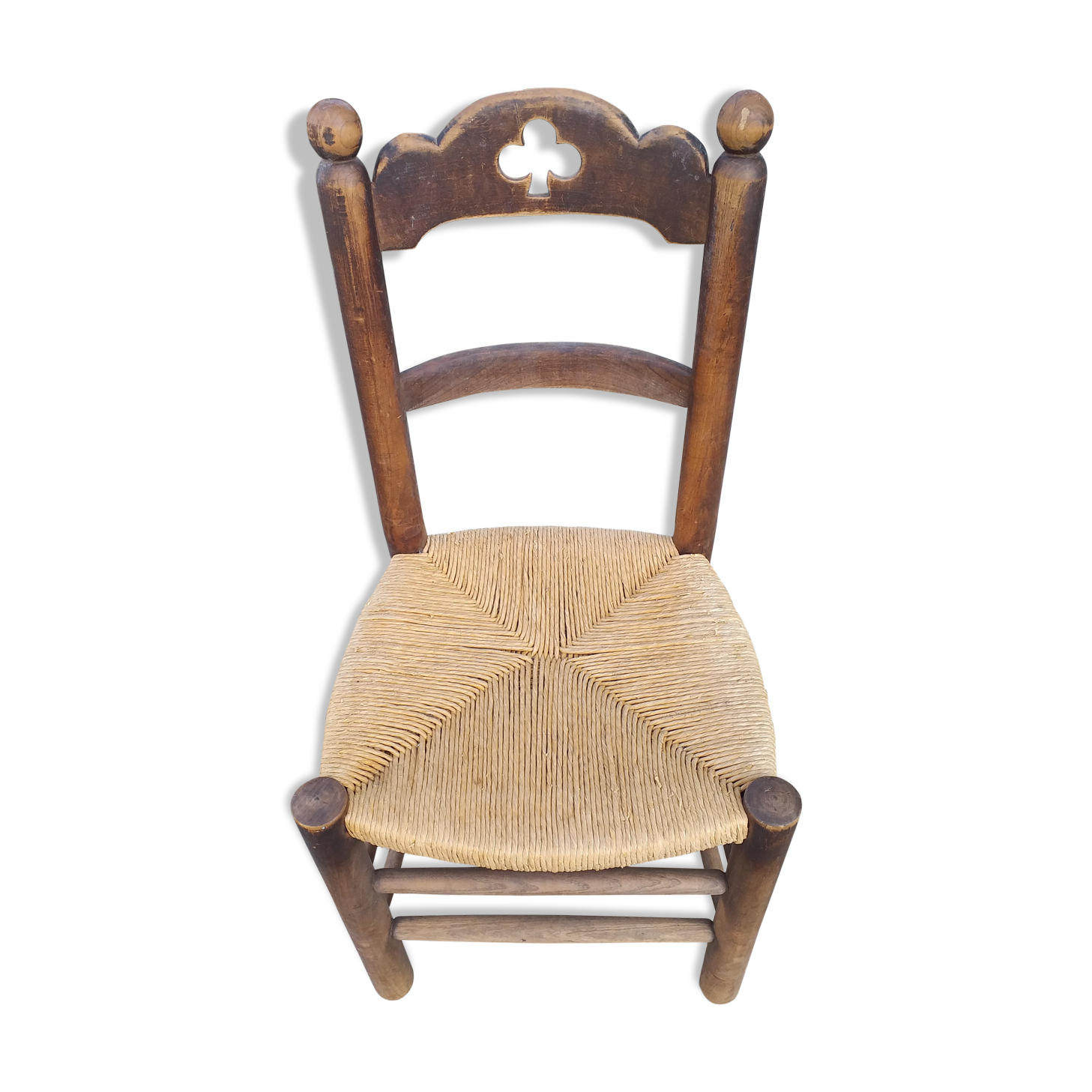 Straw mountain chair