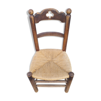 Straw mountain chair