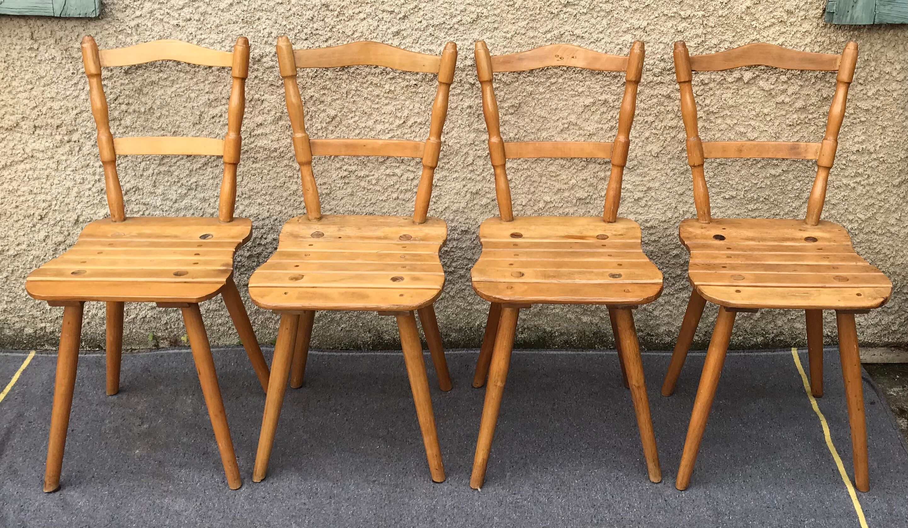 Set of 4 Vintage Beech Chairs Bistro Country Feet Compass