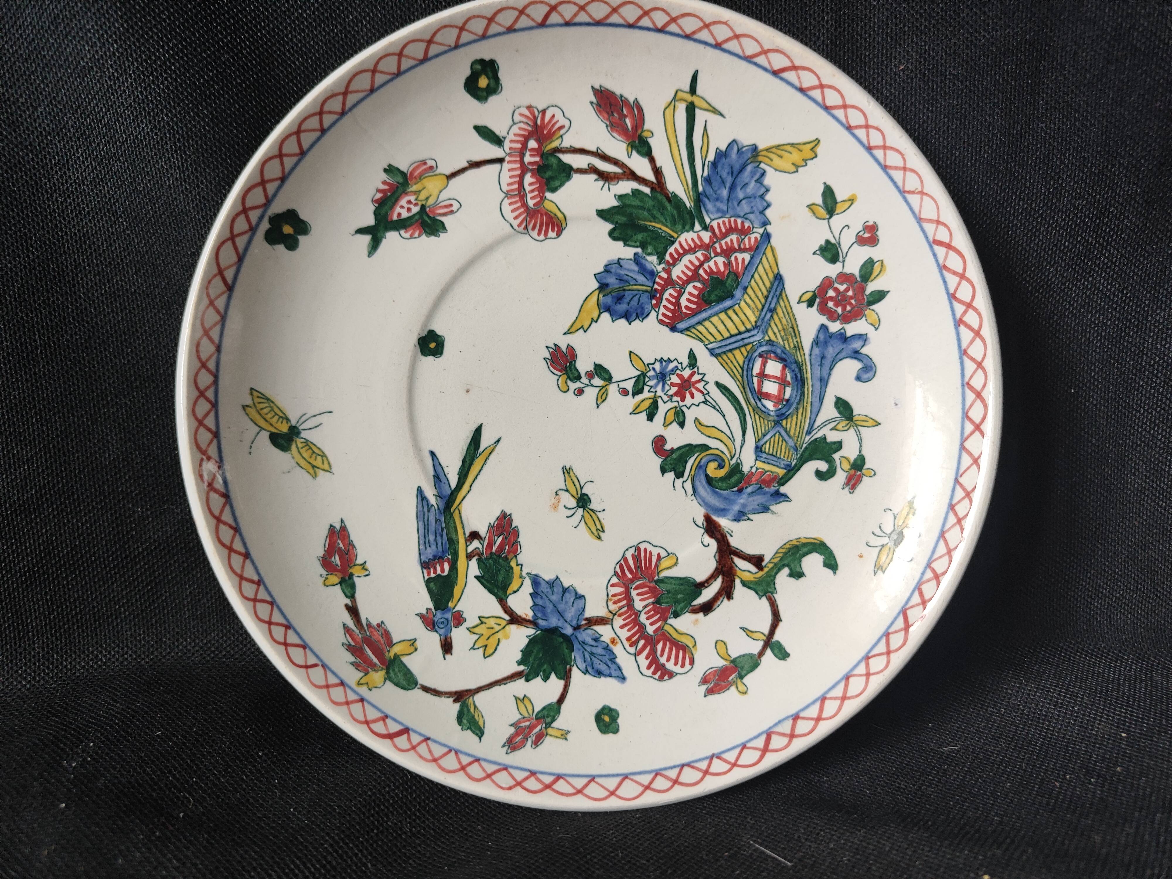 Superb 1870 / Gien earthenware / cornucopia saucer
