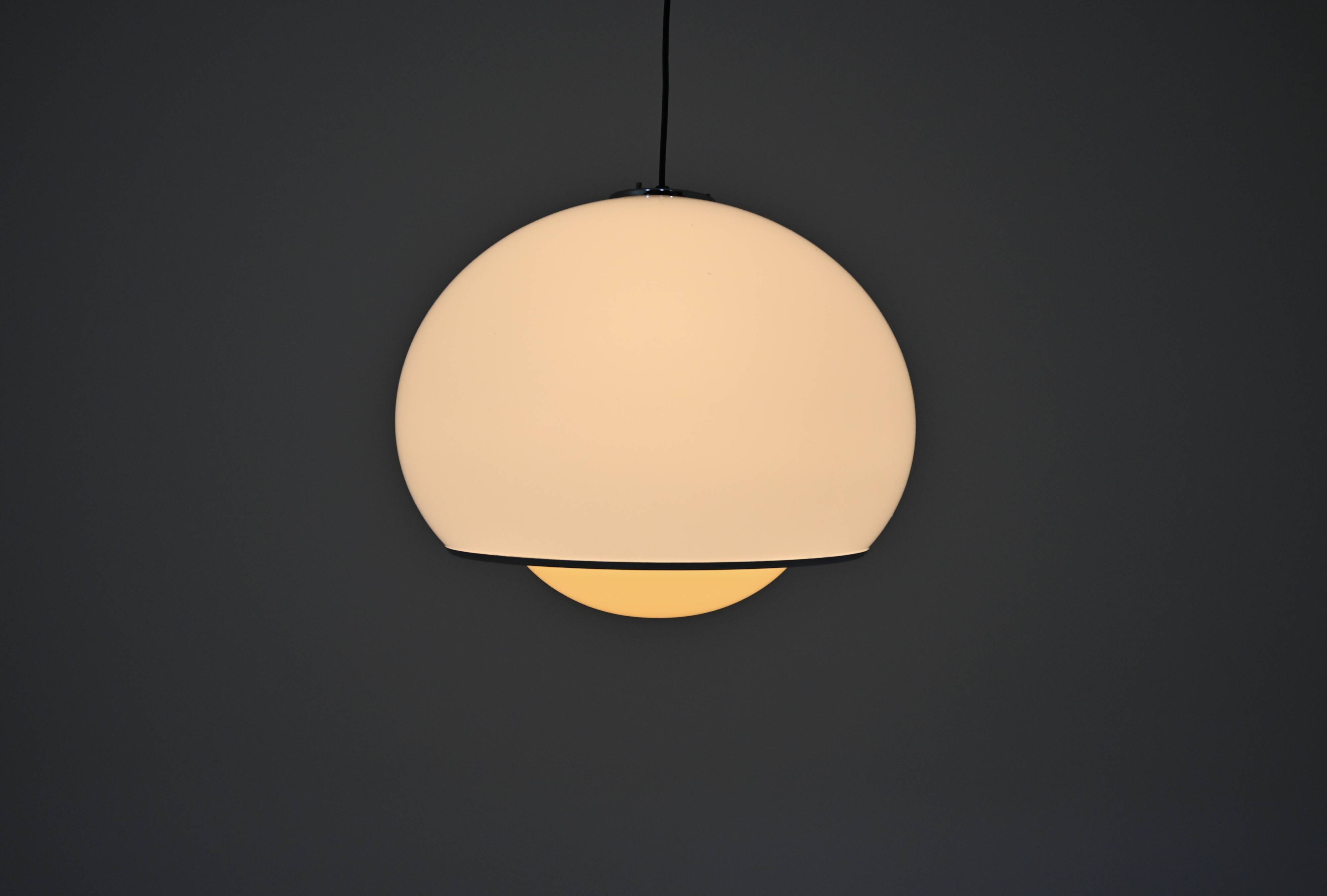 “Bud Grande” pendant lamp by Harvey Guzzini, 1970