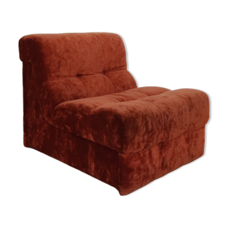 Rusty velvet low chair without arms