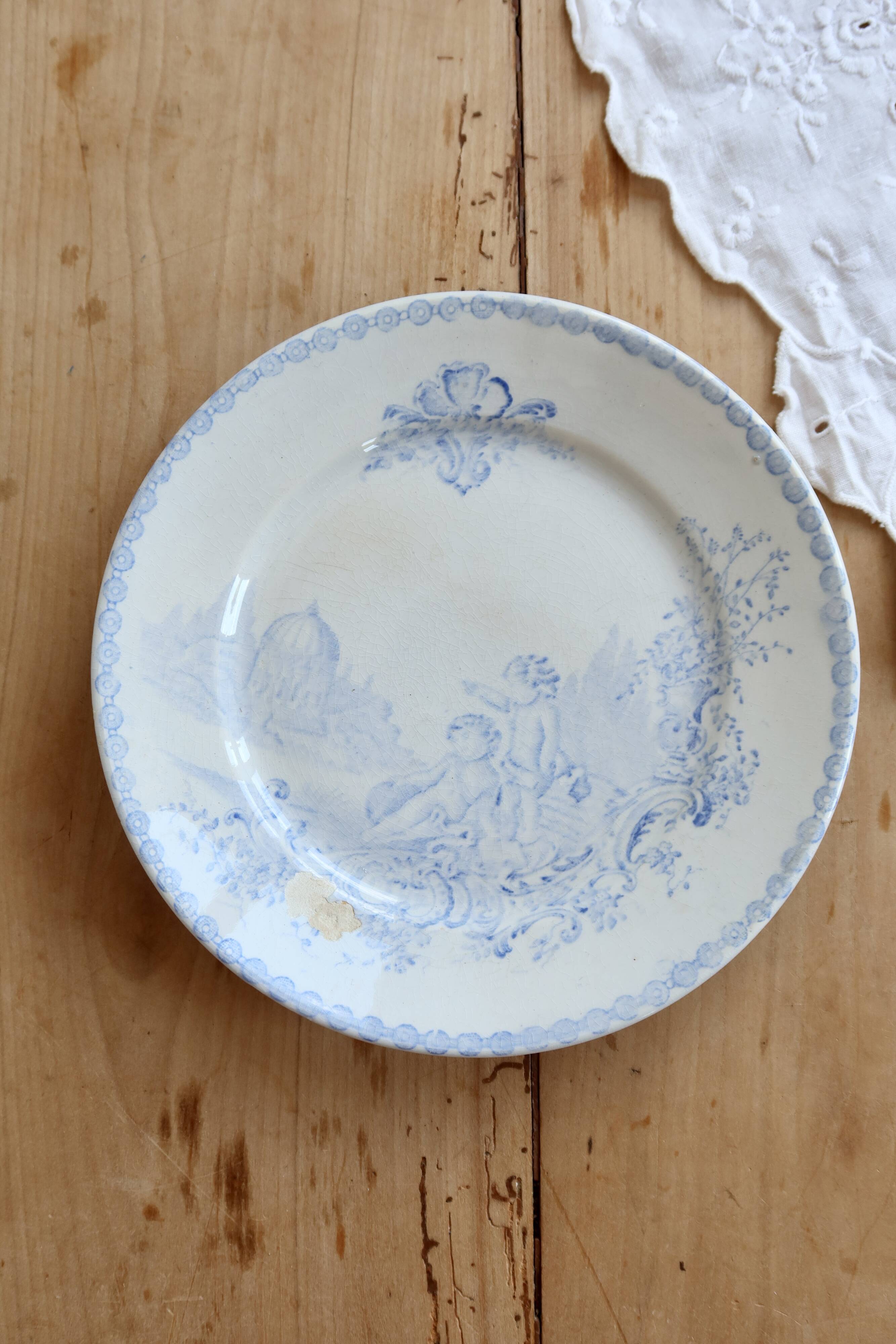 Antique dessert plate, ironstone, Saint-Amand – Trianon model