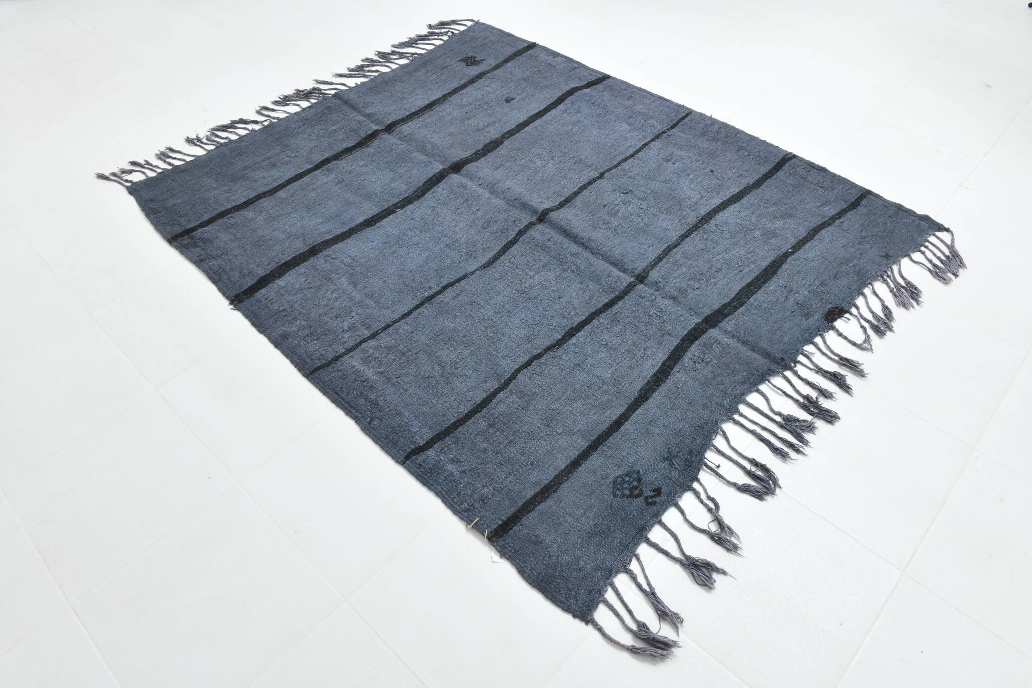 Tapis kilim vintage rayé bleu clair, 174x204 cm