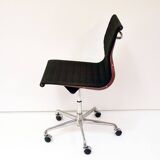 Charles & Ray Eames office chair mod. EA101 ICF production, 1970s