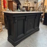 Early 20th century bar counter