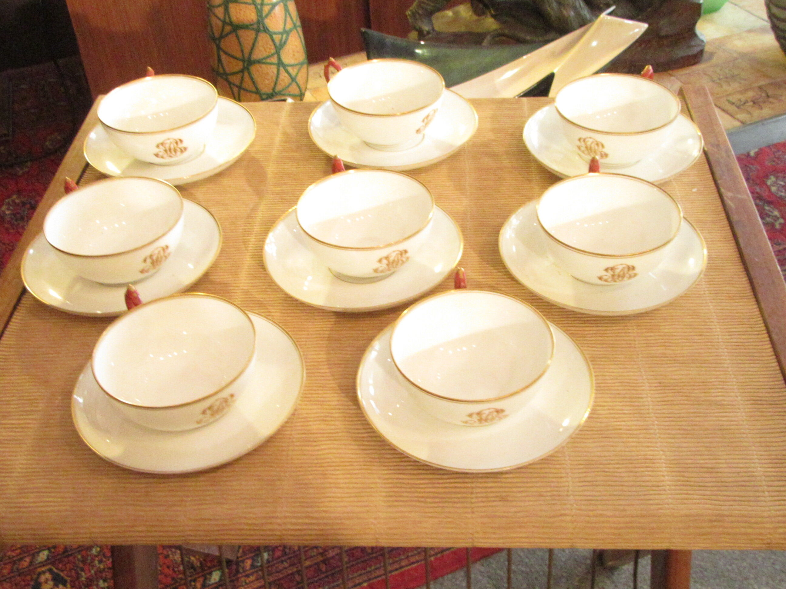 Porcelain cups- batch of 8 - early 20th