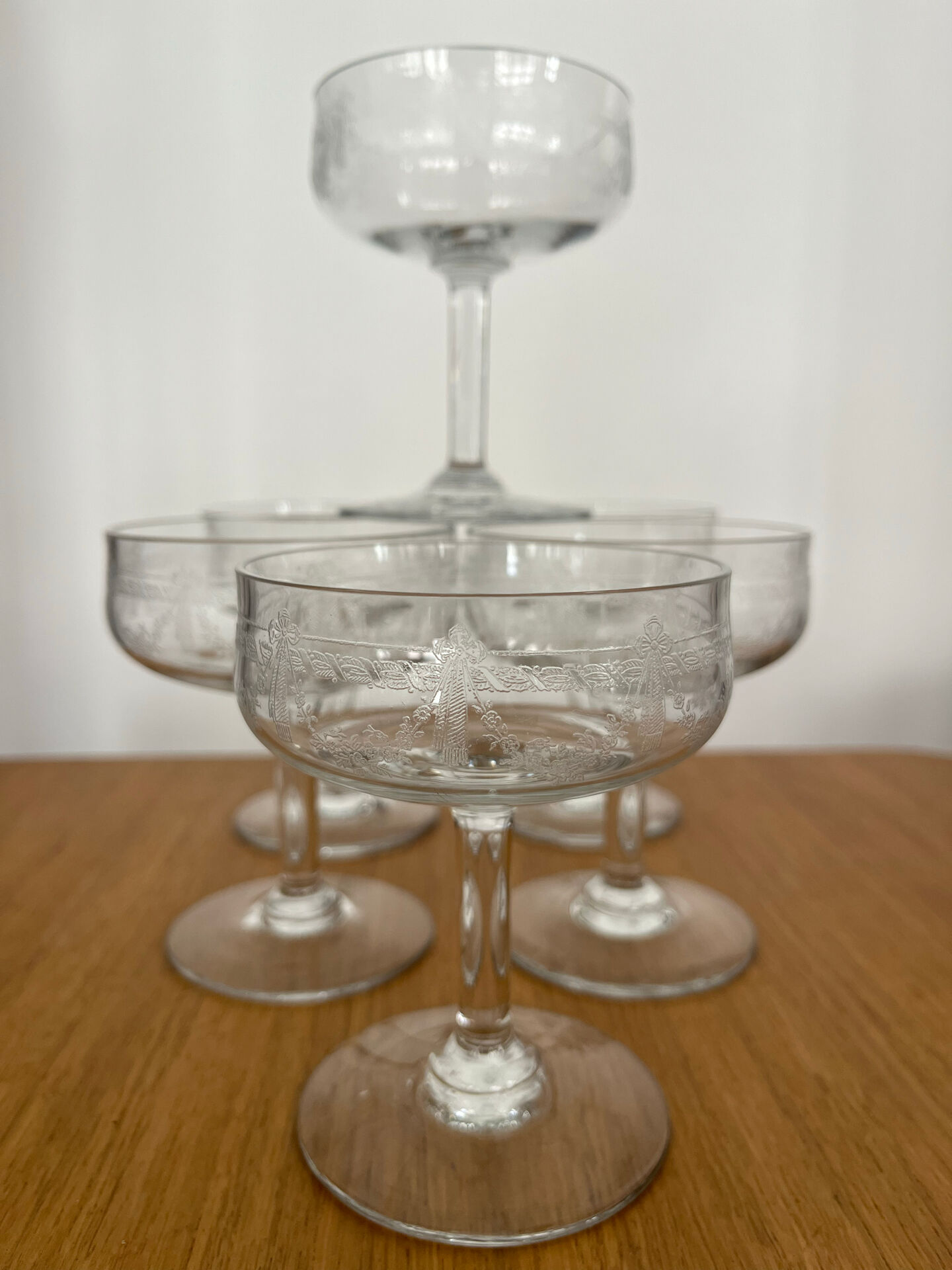 Set 6 coupes champagne gravées Louis XVI