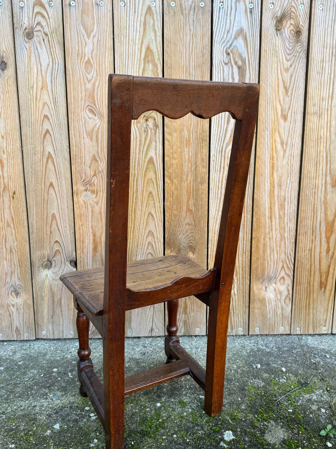 Authentique chaise en bois Lorraine