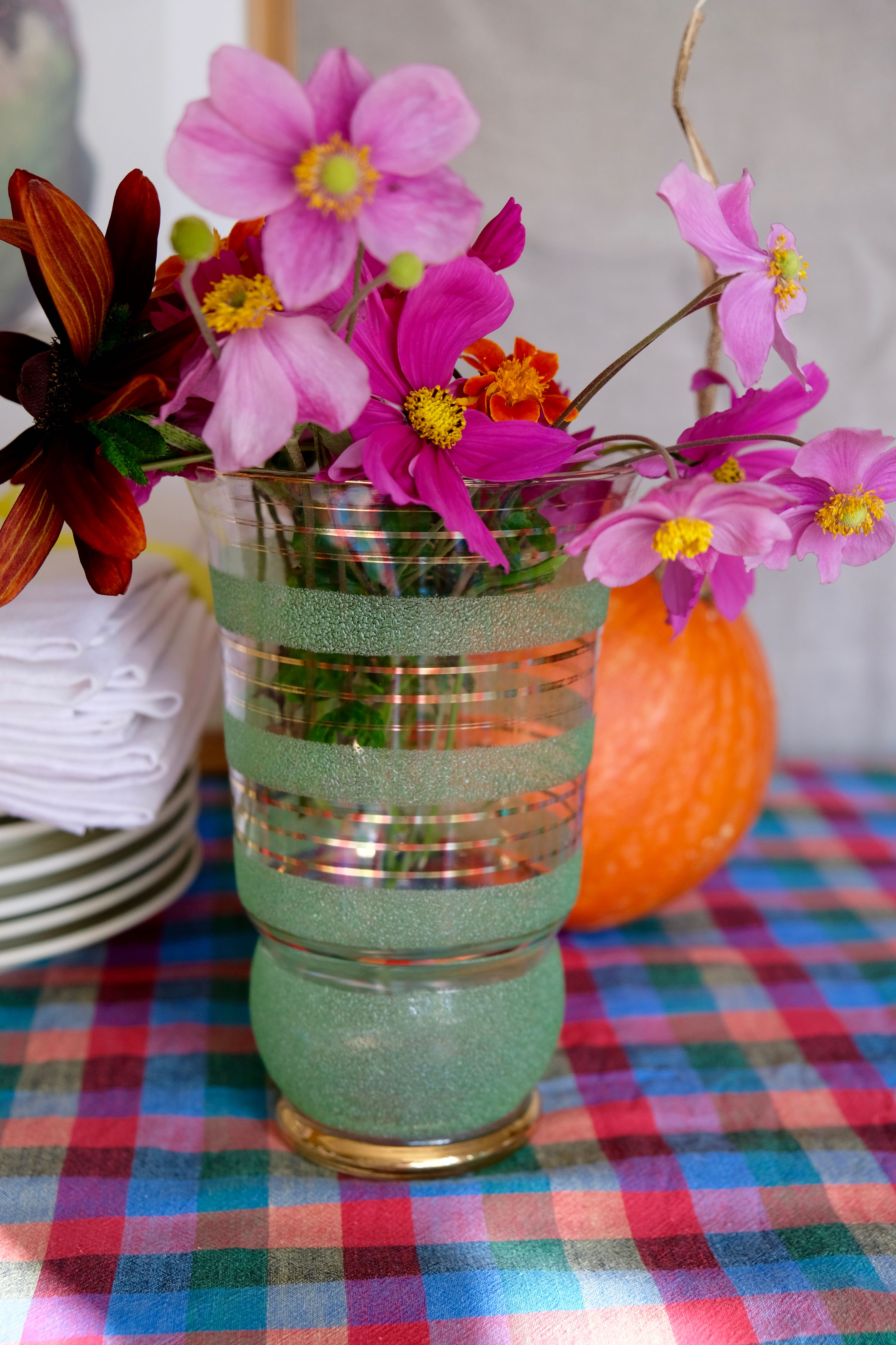 Granite glass vase almond green and golden 1950