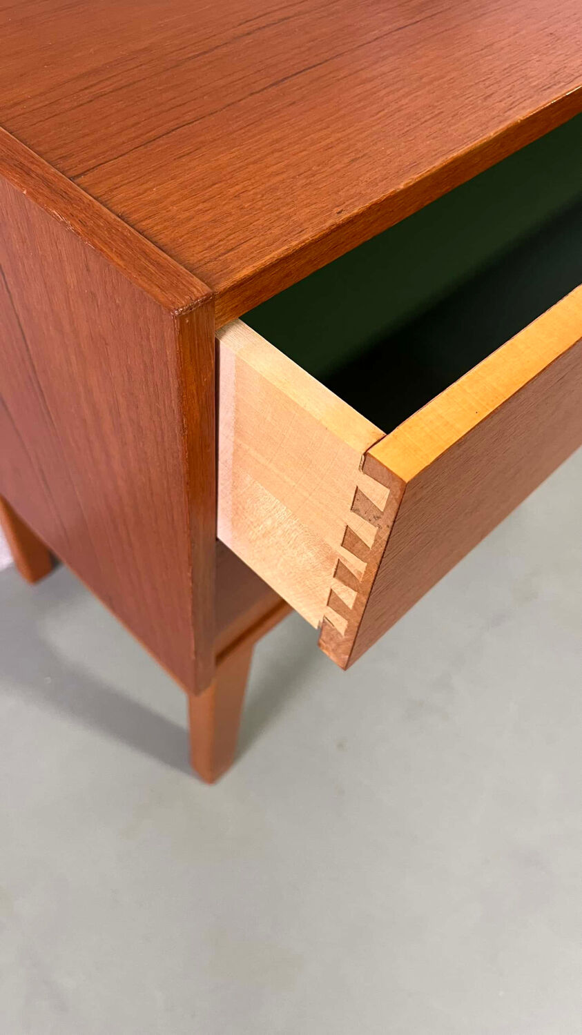 Vintage chest of drawers teak