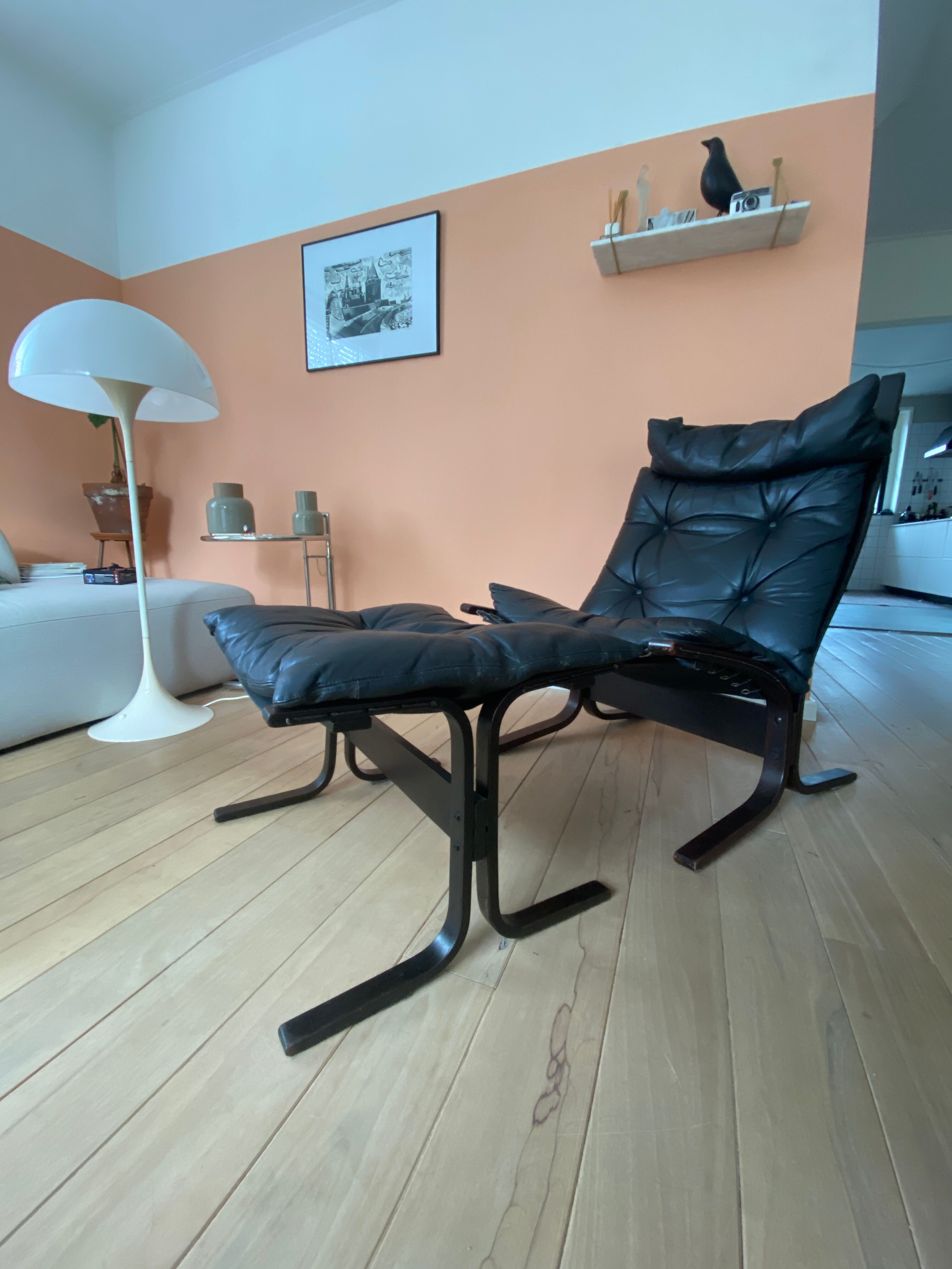 Vintage design Westnofa Lounge chair & ottoman