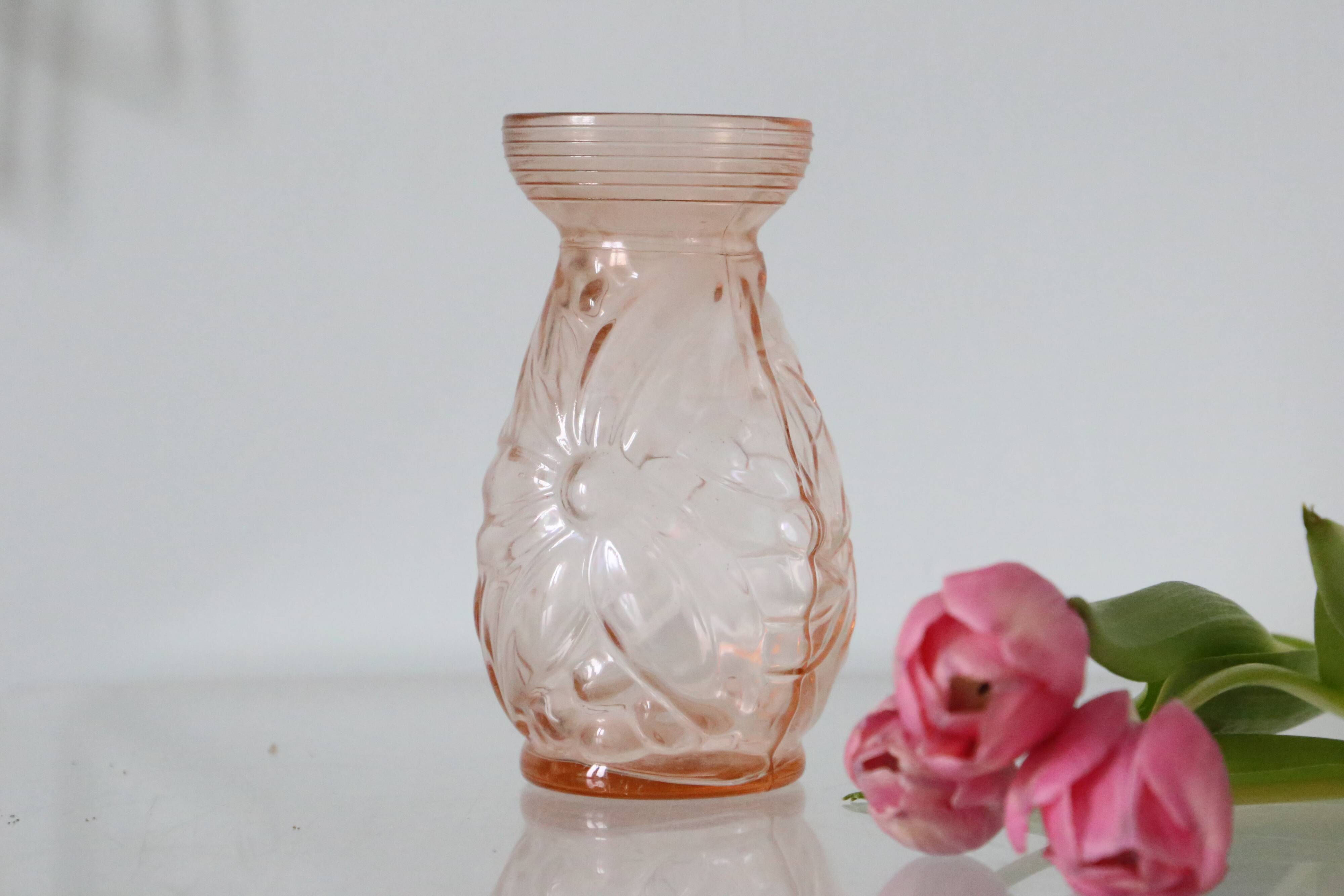 Little hyacinth vase in molded glass, vintage