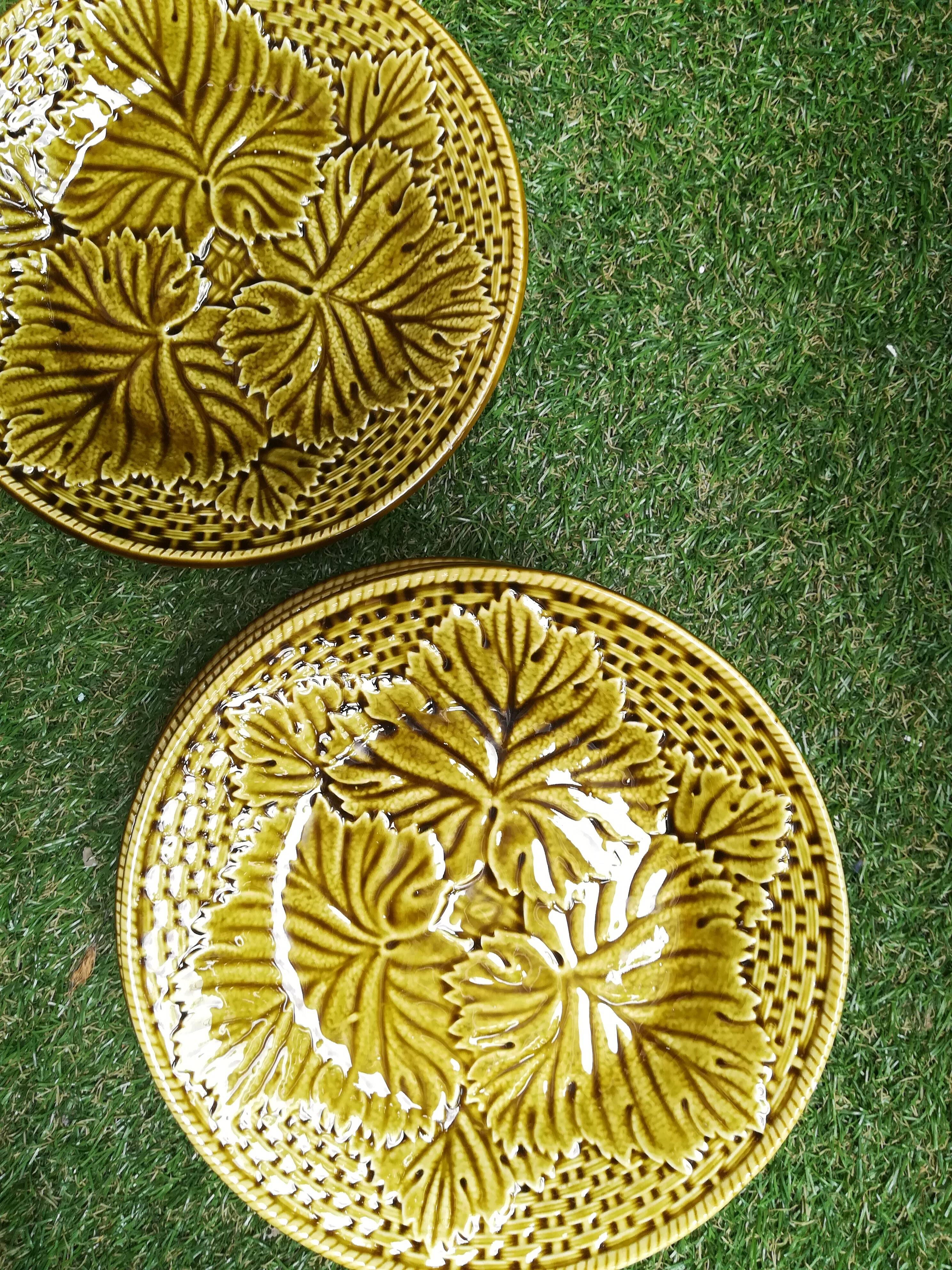 Set de 6 assiettes en barbotine unie Gien