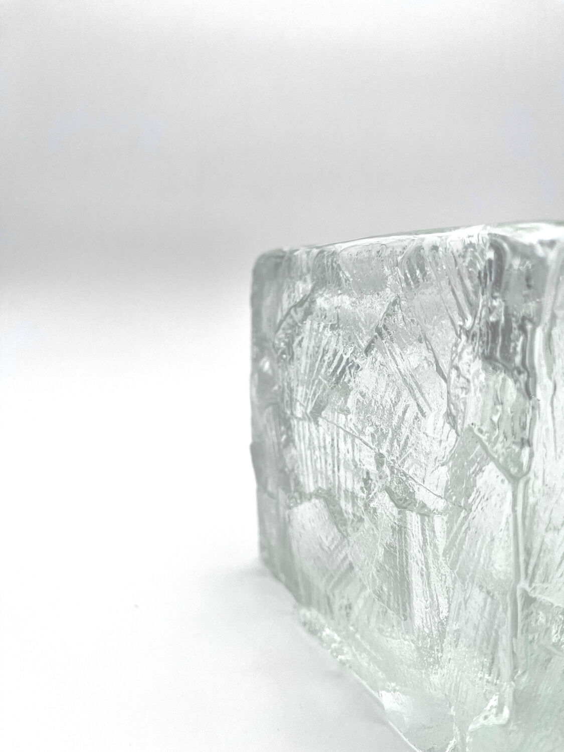 Brutalist vase "Demant" Göte Augustsson - Ruda Glasbruk - Sweden 1960