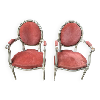 Paire de fauteuils  médaillons de style Louis  XVI