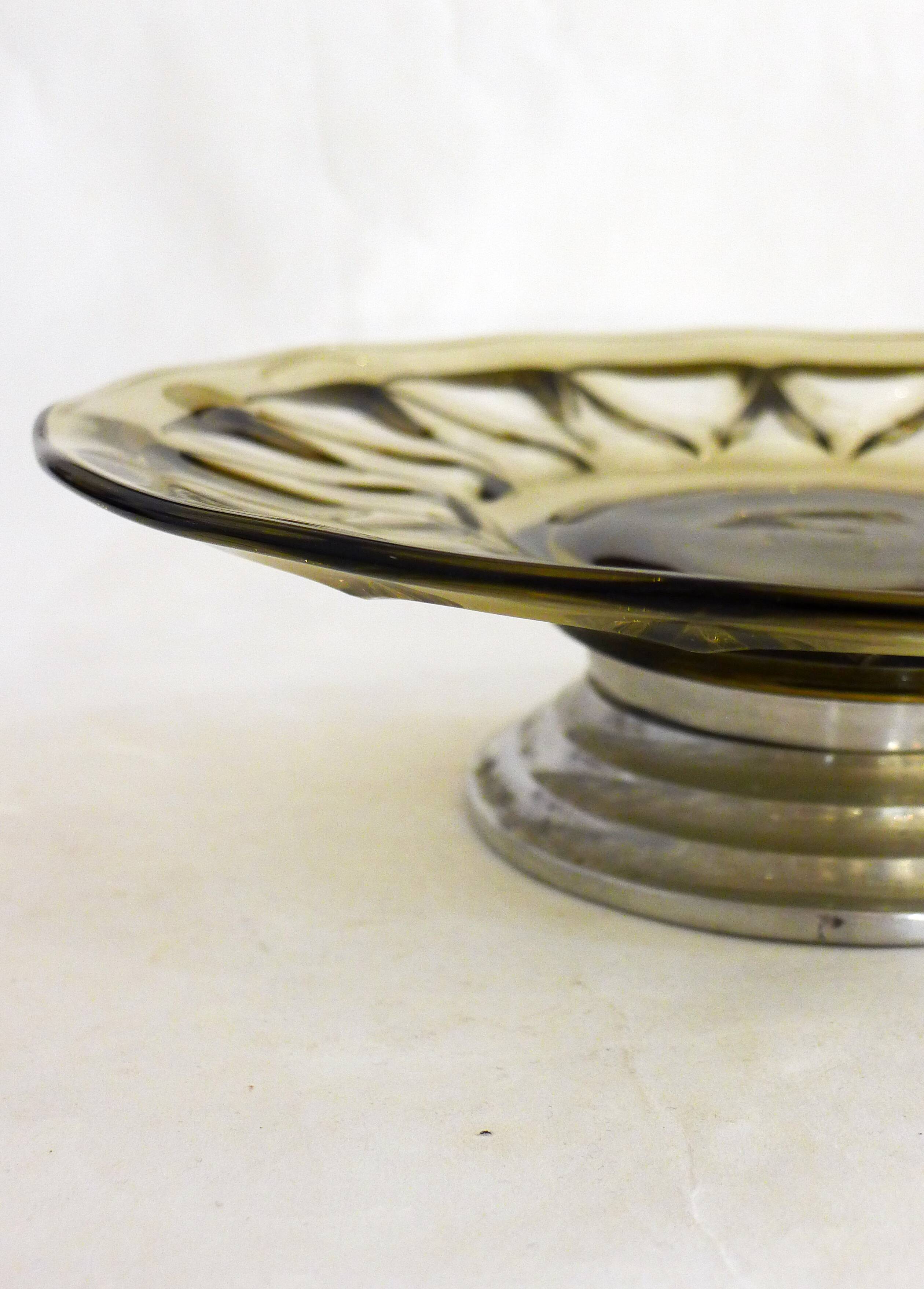 Art Deco footed coupe dish