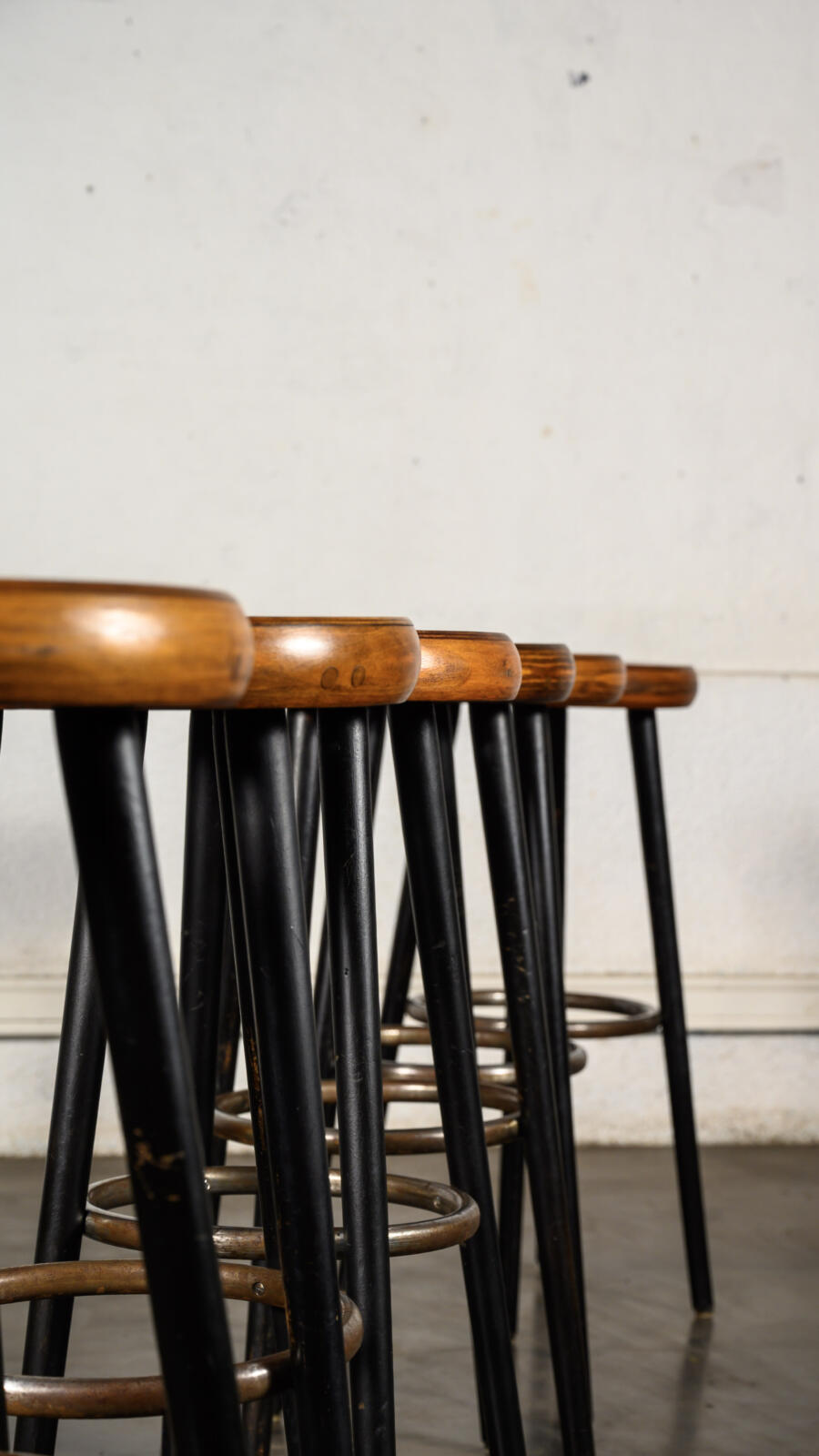Tabouret de bar en bois et métal