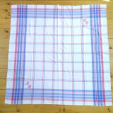 Chic country tablecloth and its 6 monogrammed towels VG