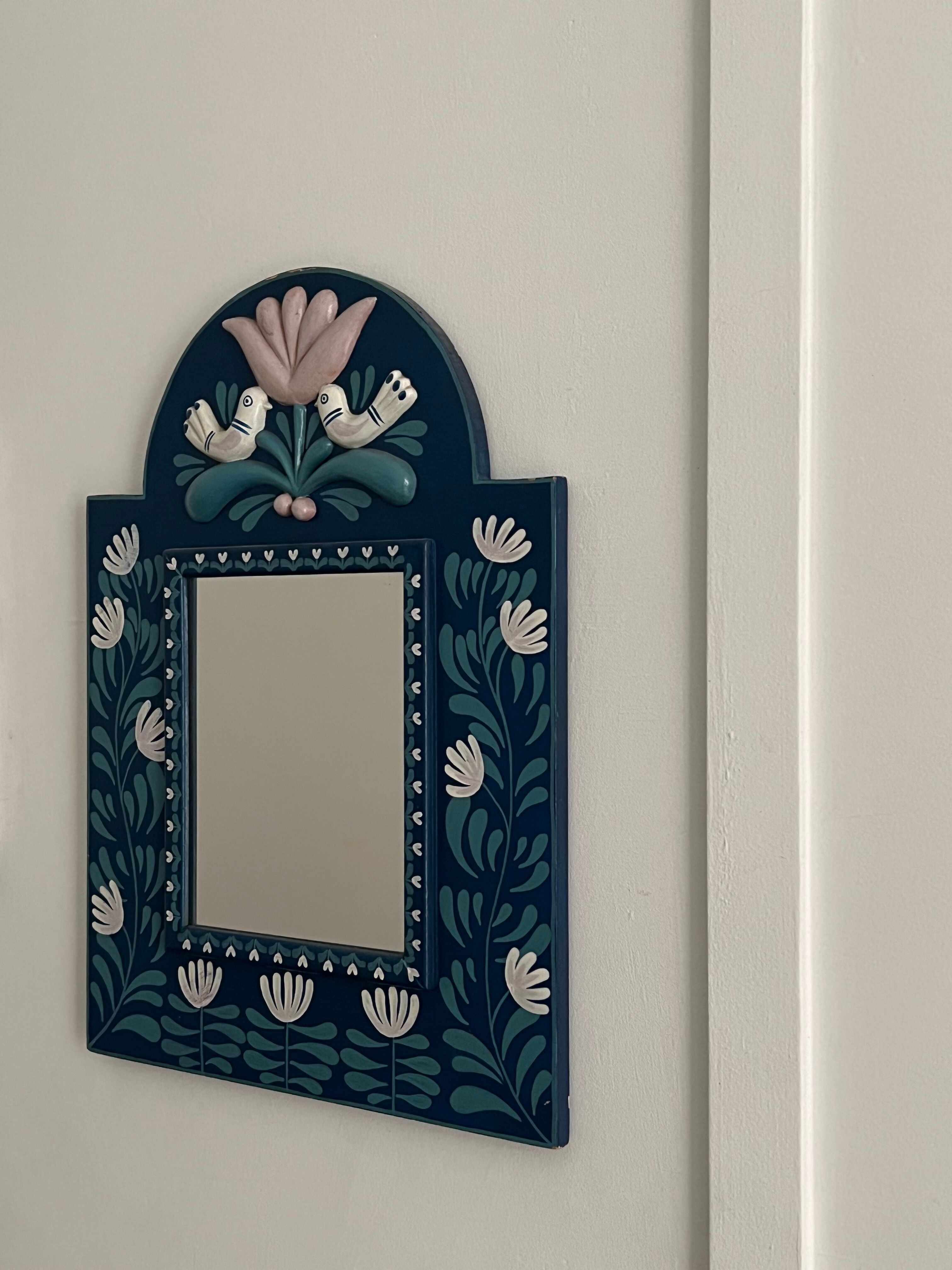 Scandinavian mirror 28x38cm