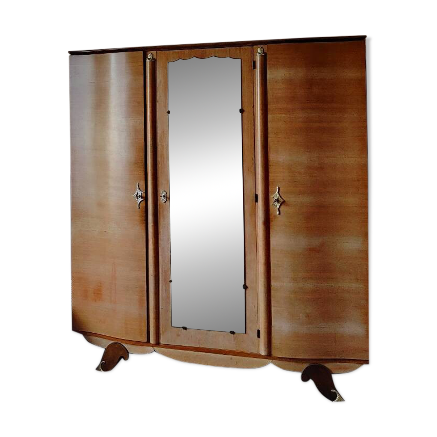 Armoire vintage