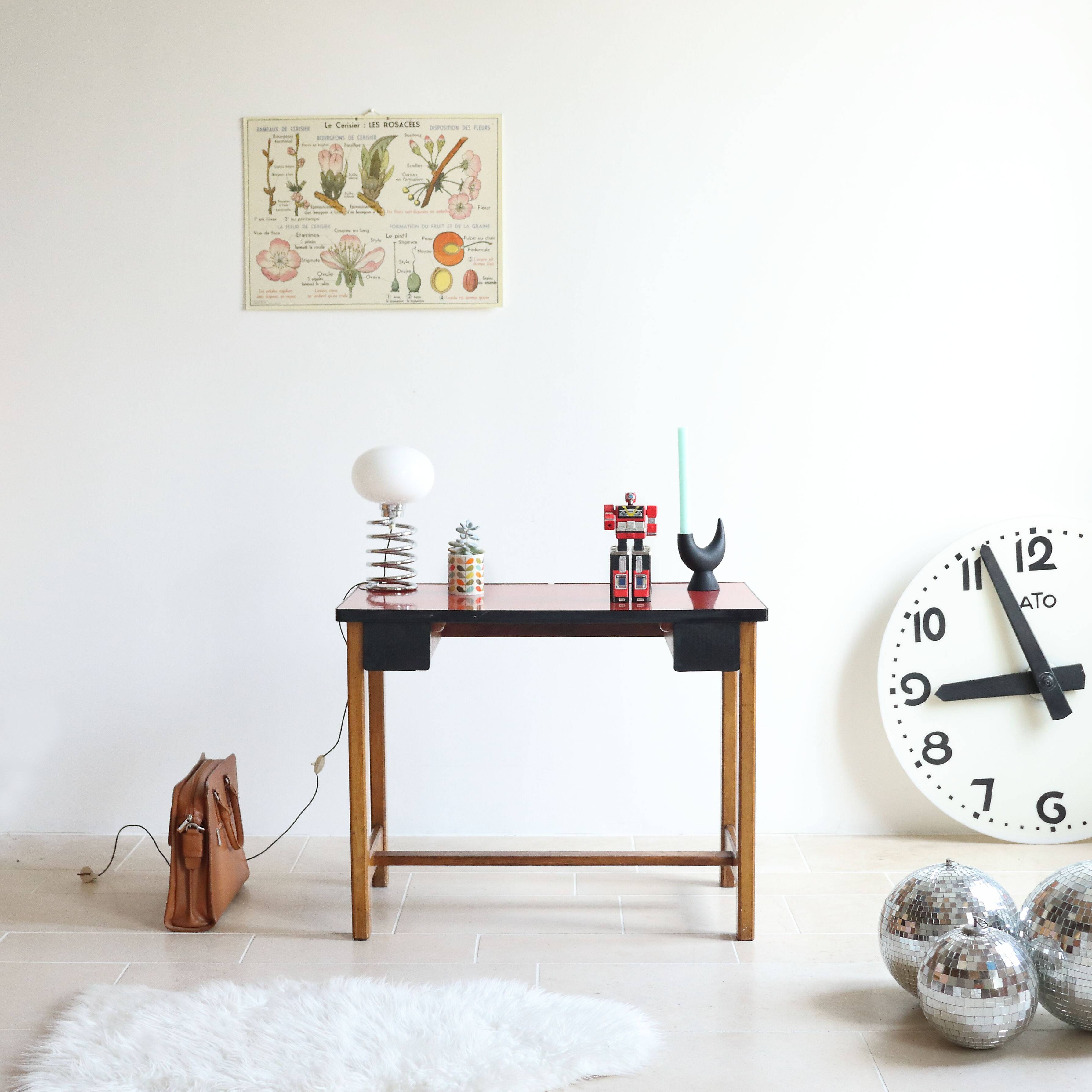 Vintage children's desk in solid oak and red formica, 50s/60s