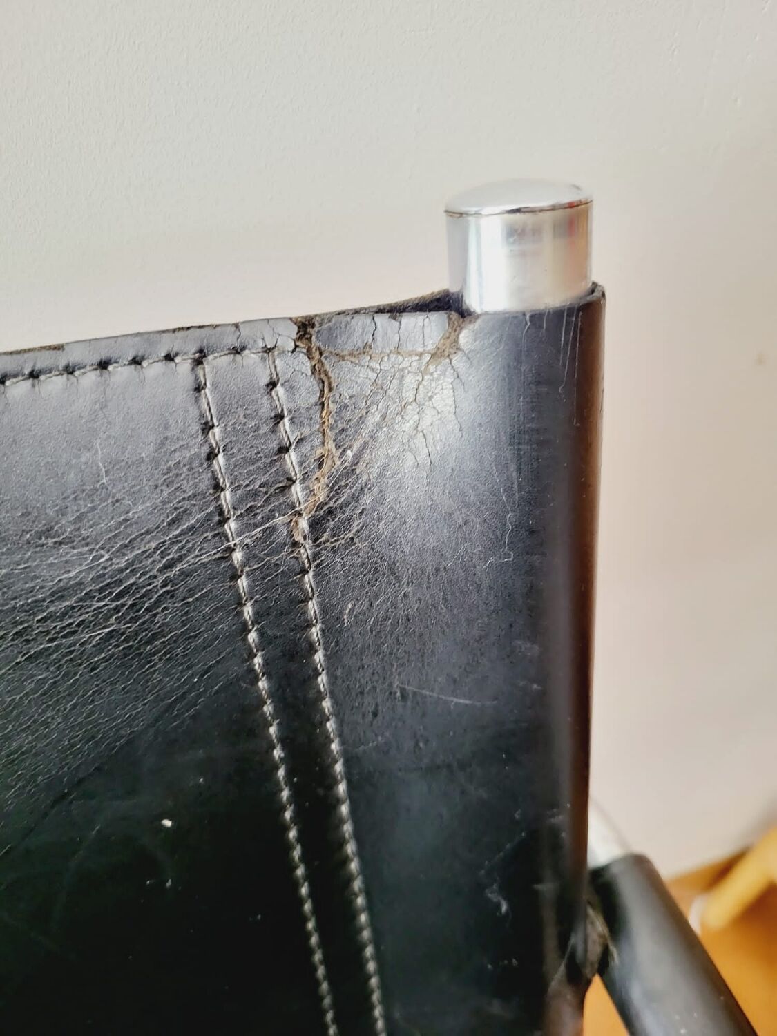 Pair of Mateo Grassi armchairs