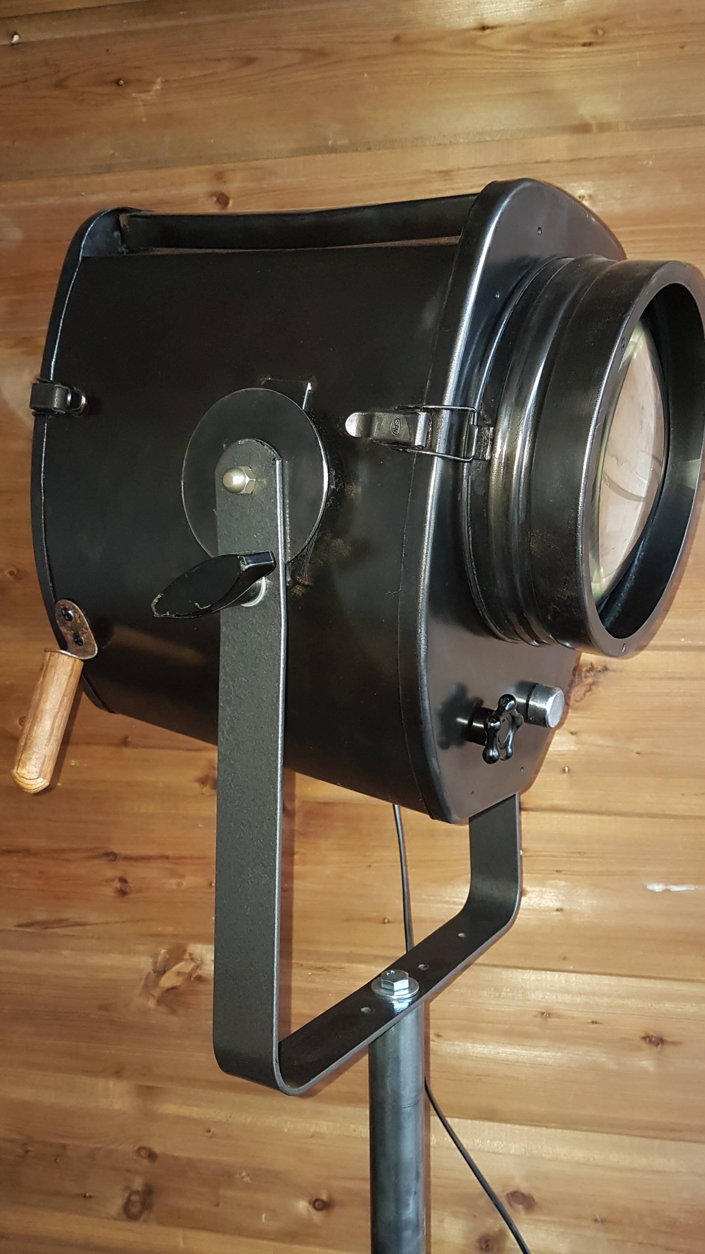 Cinema projector