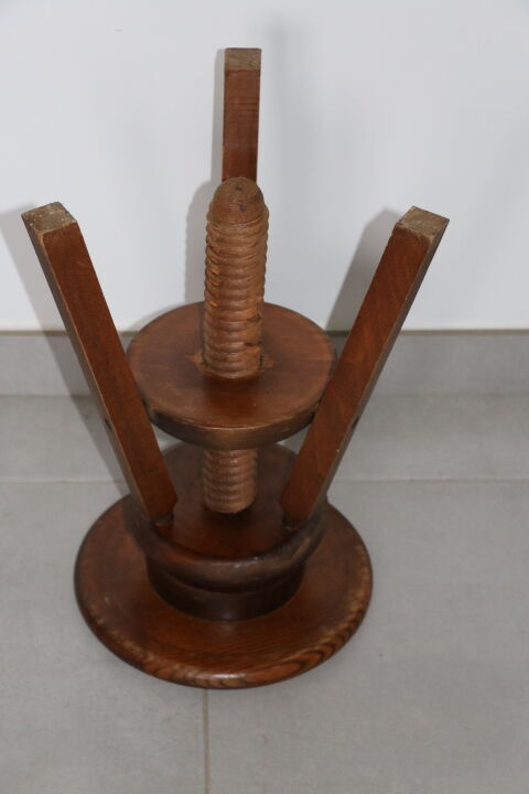 Tripod wood screw stool 1950