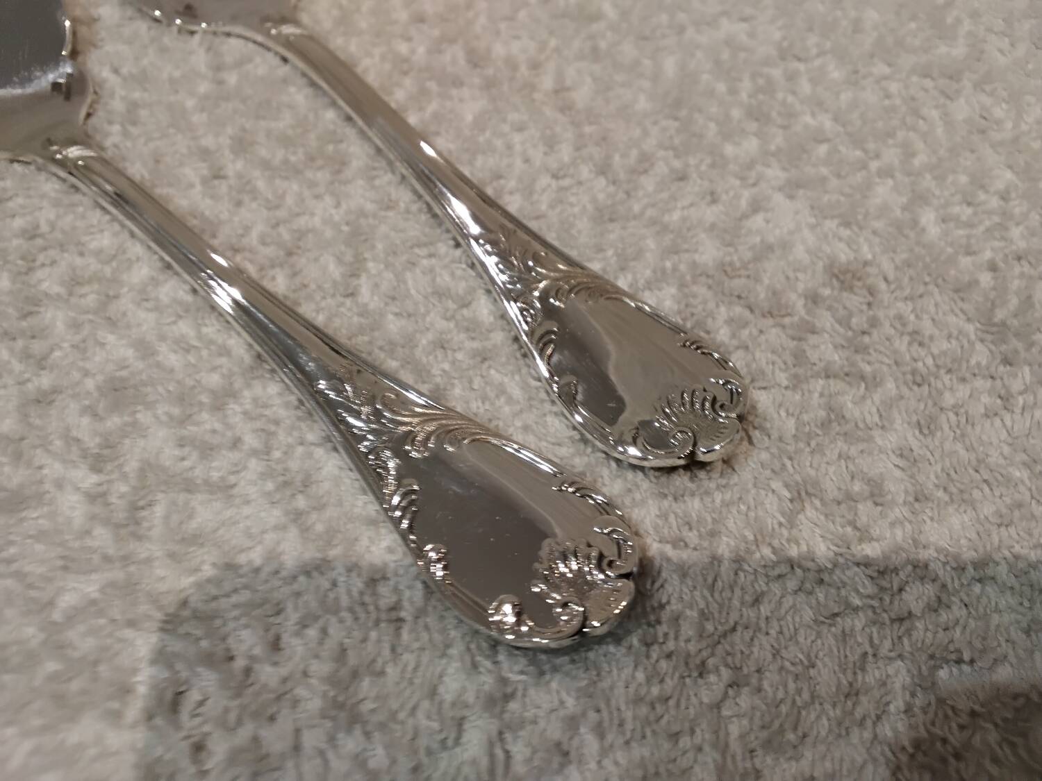 2 individual metal silver-plated sauce spoons by Christofle Marly