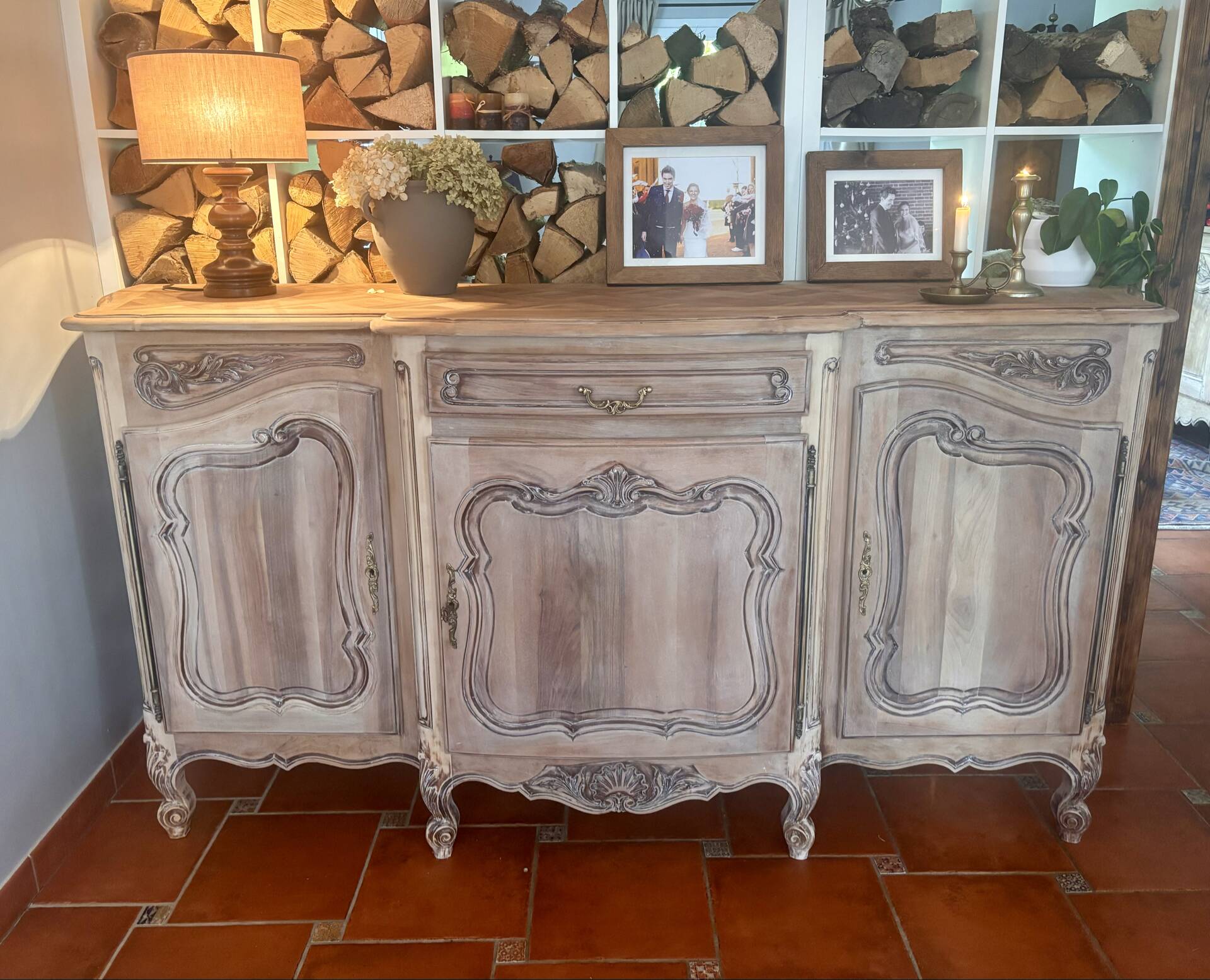 Antique grand buffet in solid oak – Louis XV style – Bleached wood –