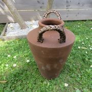 Pot de fleurs en terre cuite, anses en rotin années 30 40