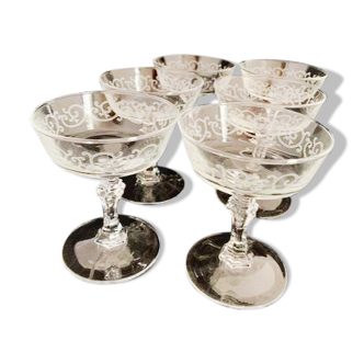 6 champagne glasses