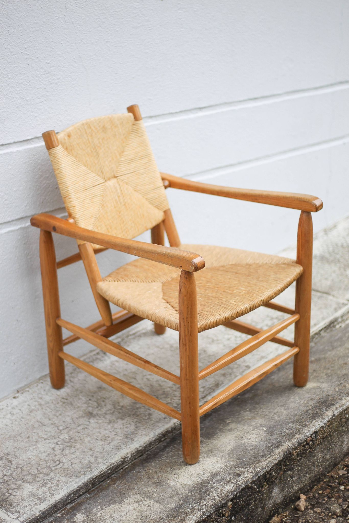 Charlotte Perriand armchair model 21 Chamrousse, French designer armchair