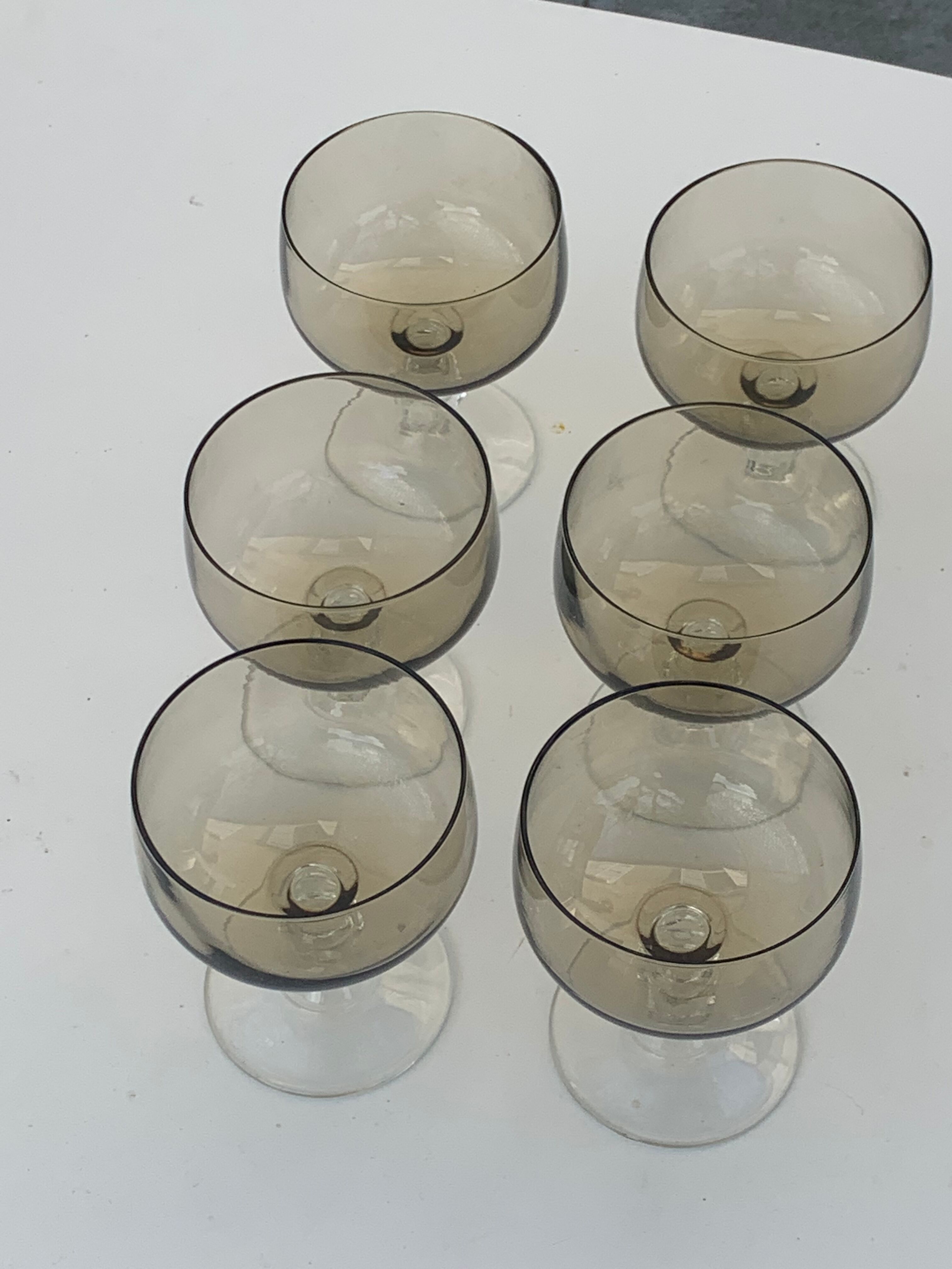 6 champagne glasses in brown and transparent glass vintage 1970