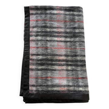 Prada Nouveau Plaid en Mohair