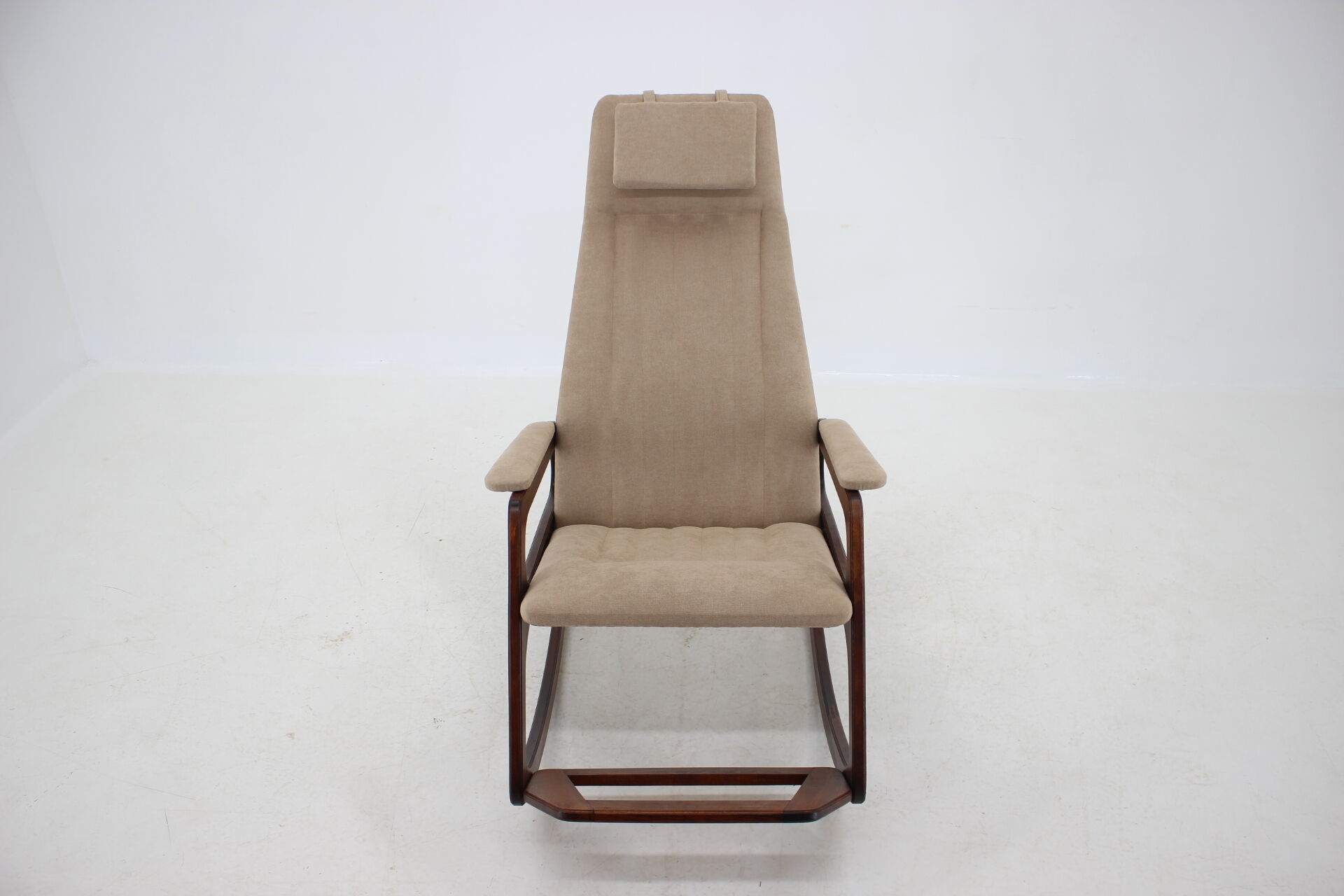Mid-century rocking chair by ULUV, 1960´s.