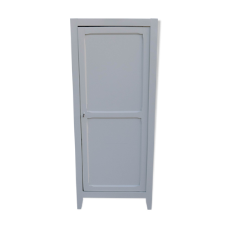 Armoire parisienne