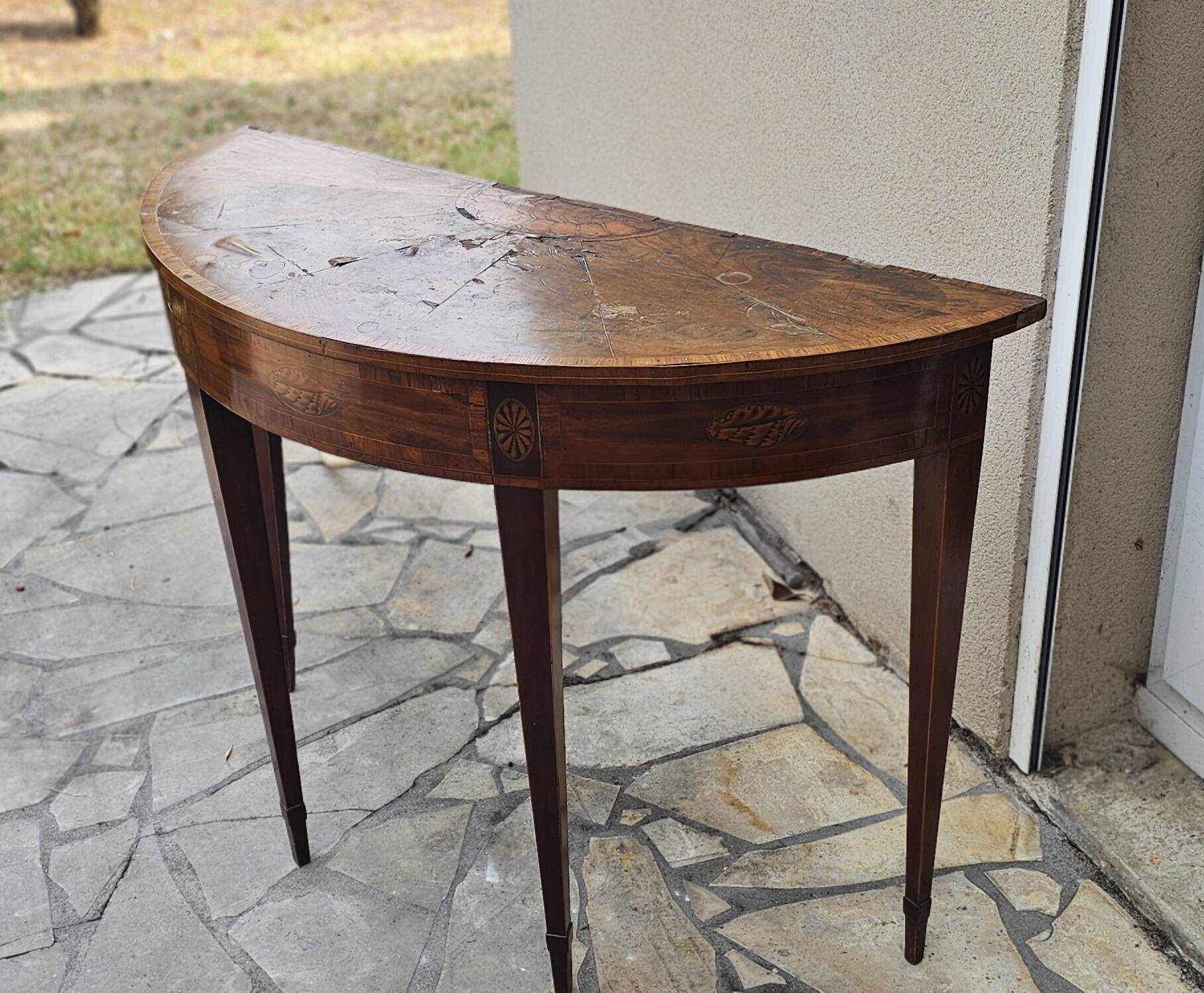 Table demi lune