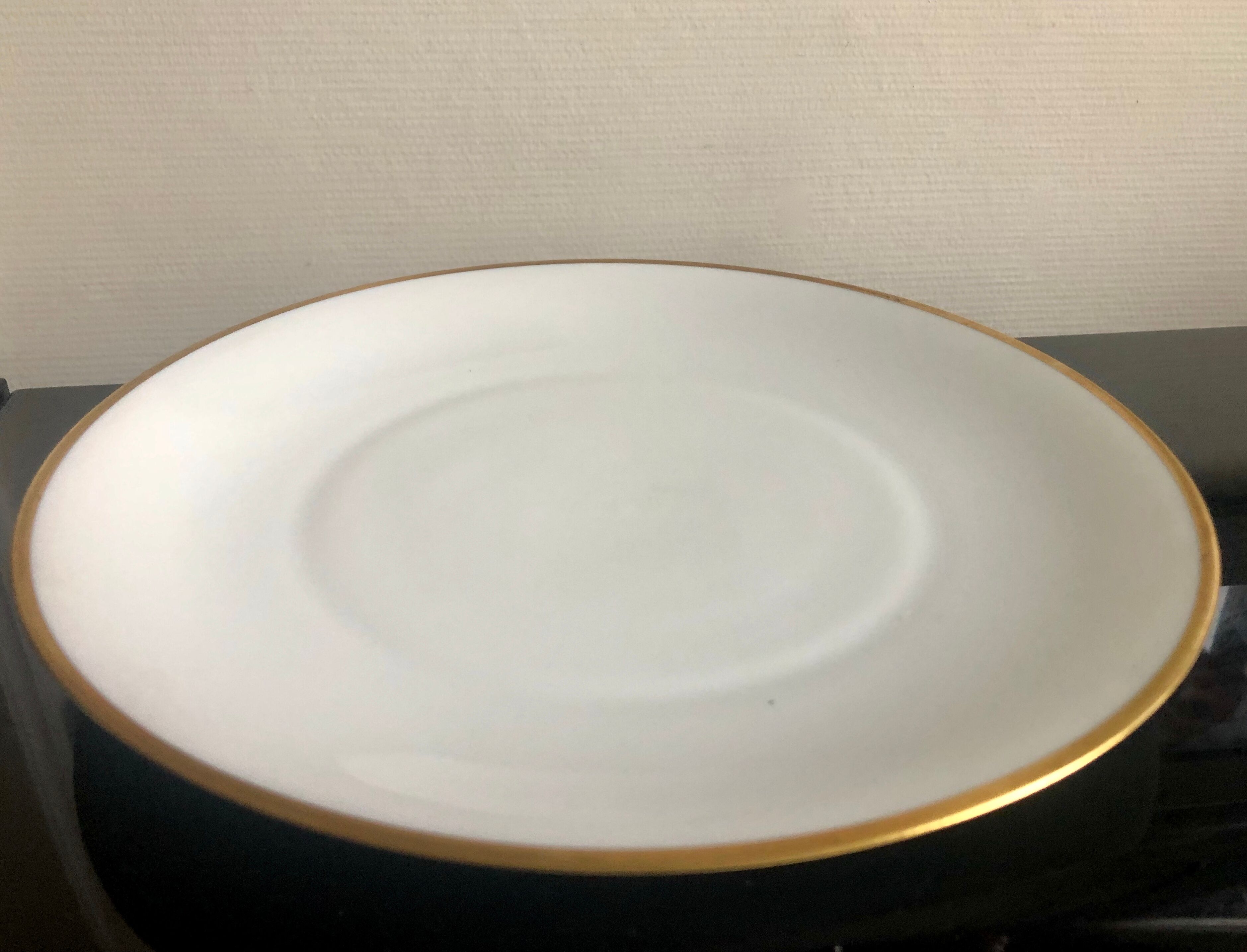 10 flat plates - Limoges Chastagner porcelain
