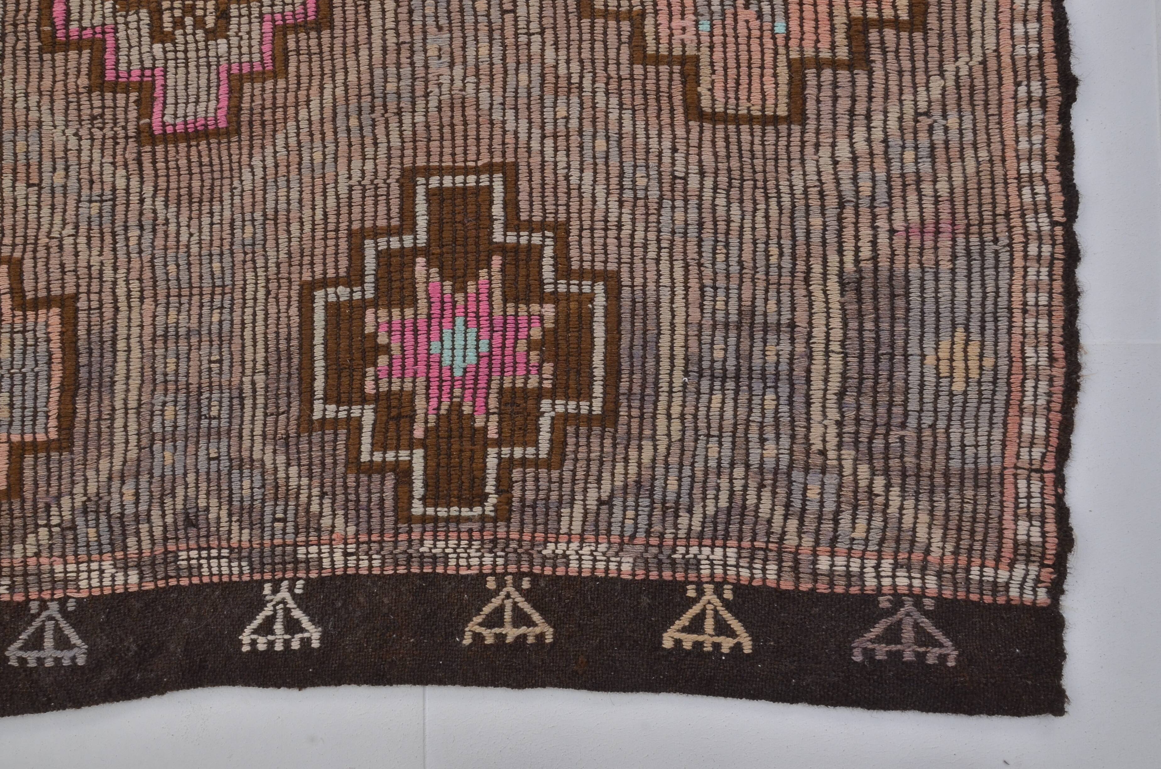 Vintage Handwoven Kilim Rug sku c22