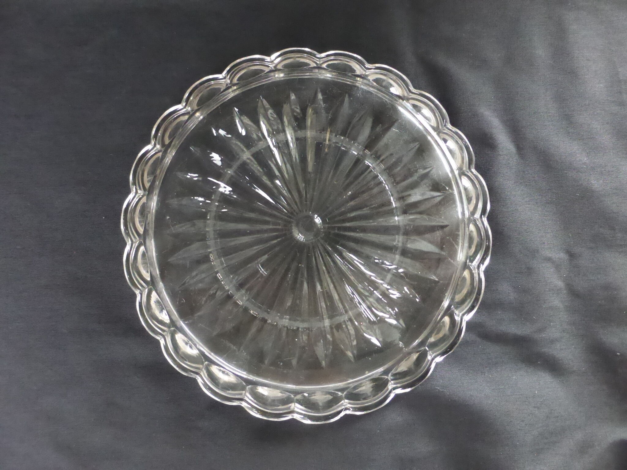4 dessous de bouteille anciens en cristal moulé portieux/coupelles déco vintage