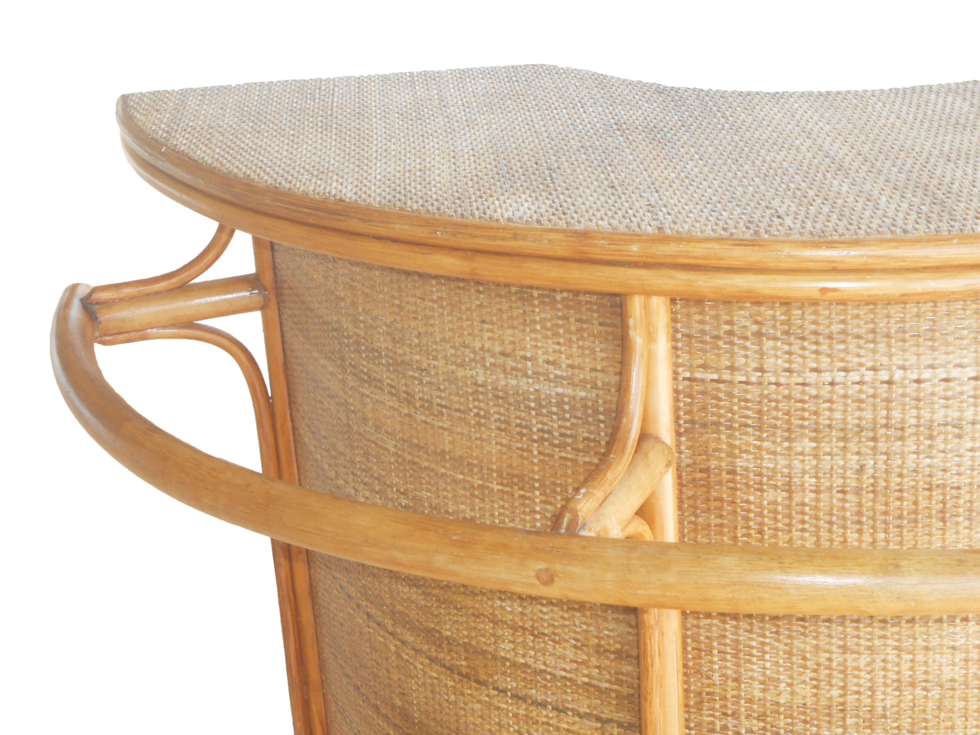 Vintage rattan bar