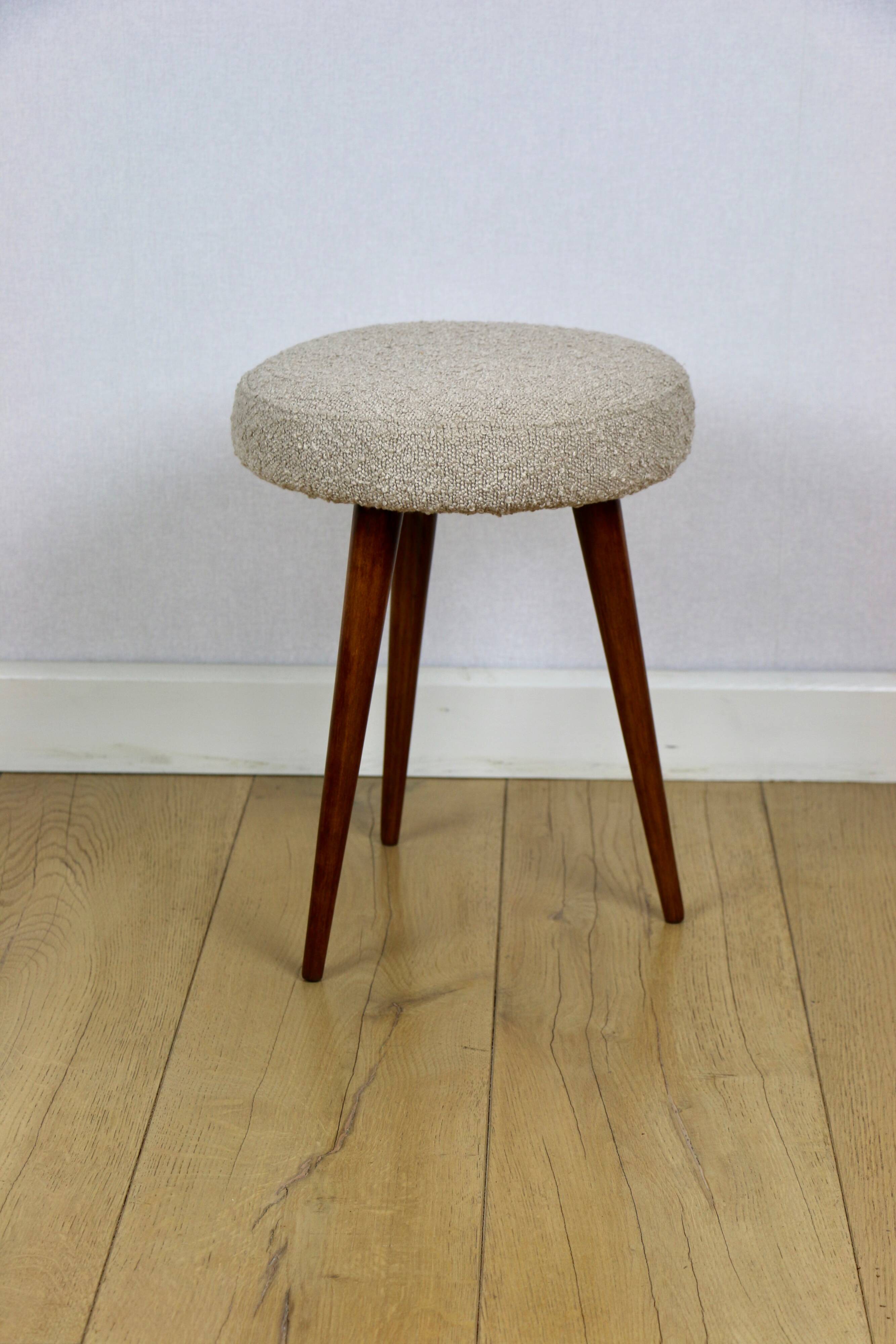 Round beige boucle stool
