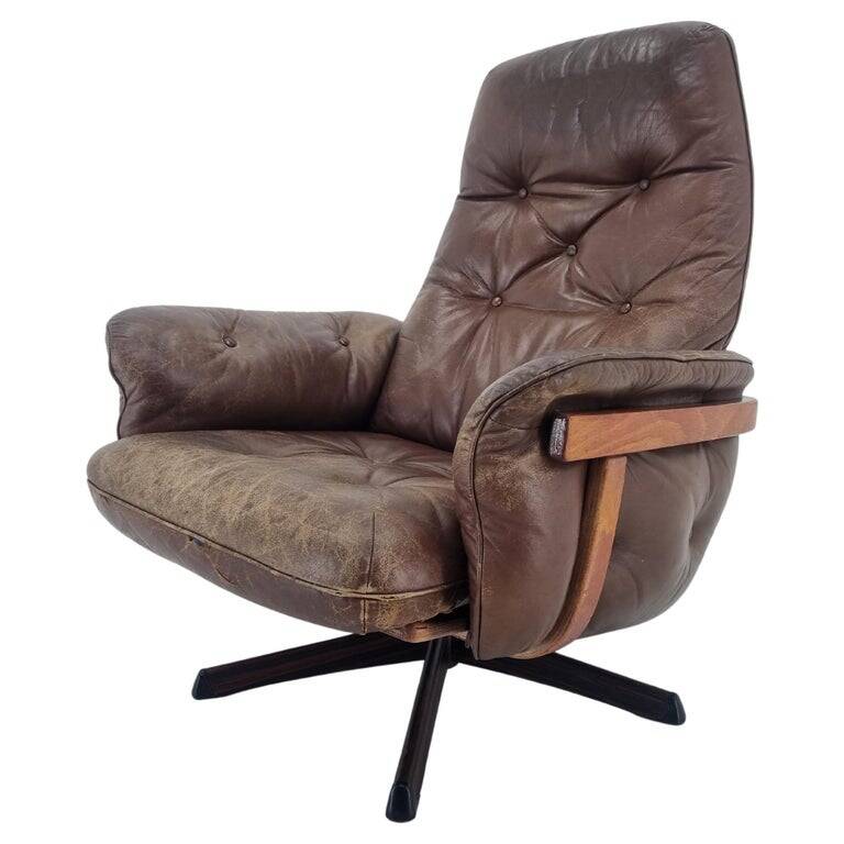 Midcentury Swivel Leather/Wood Armchair Göte Möbler Nässjö, Sweden, 1960s