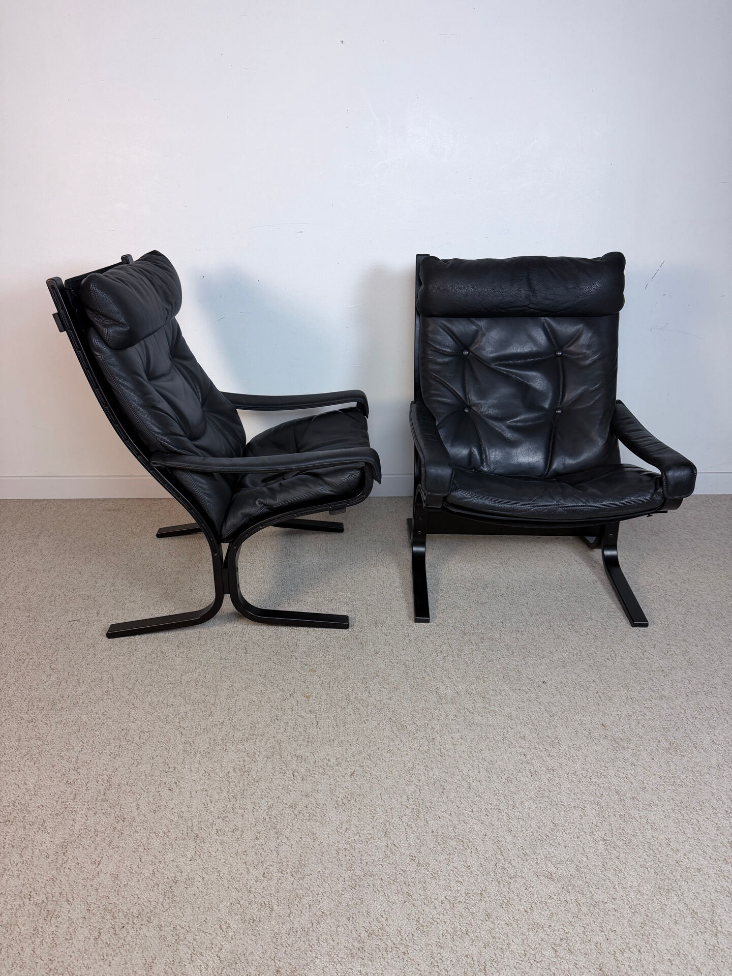 Siesta armchair by Ingmar Relling – black leather – Westnofa